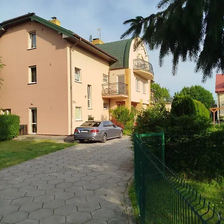 Urocza * 尤斯托尼莫斯基